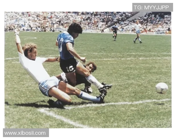 足球巨星再现辉煌时刻复刻经典名场面点燃绿茵激情